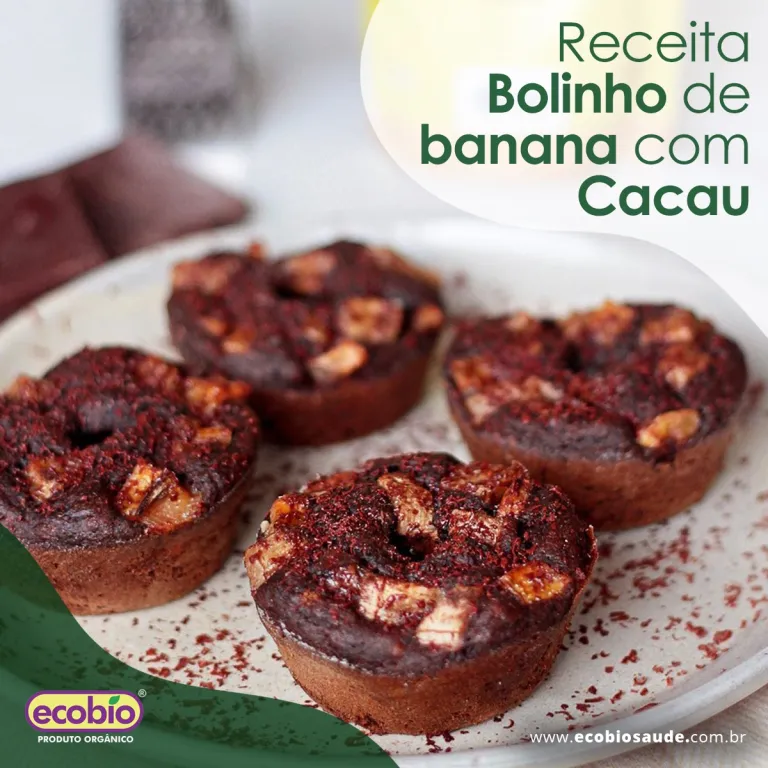 Bolinho de banana com cacau
